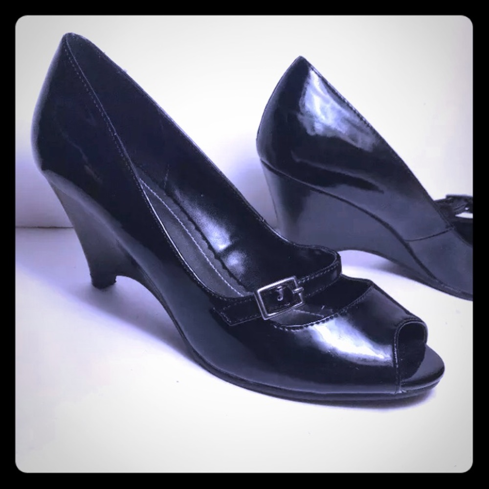 Predictions Women’s Black Heels 6W Like new